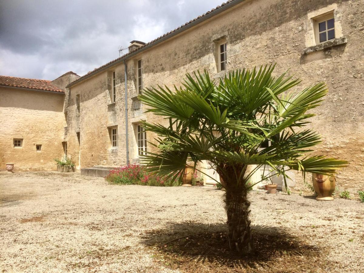 Logis De La Touche Acomodação com café da manhã Saint-Hilaire-des-Loges Exterior foto